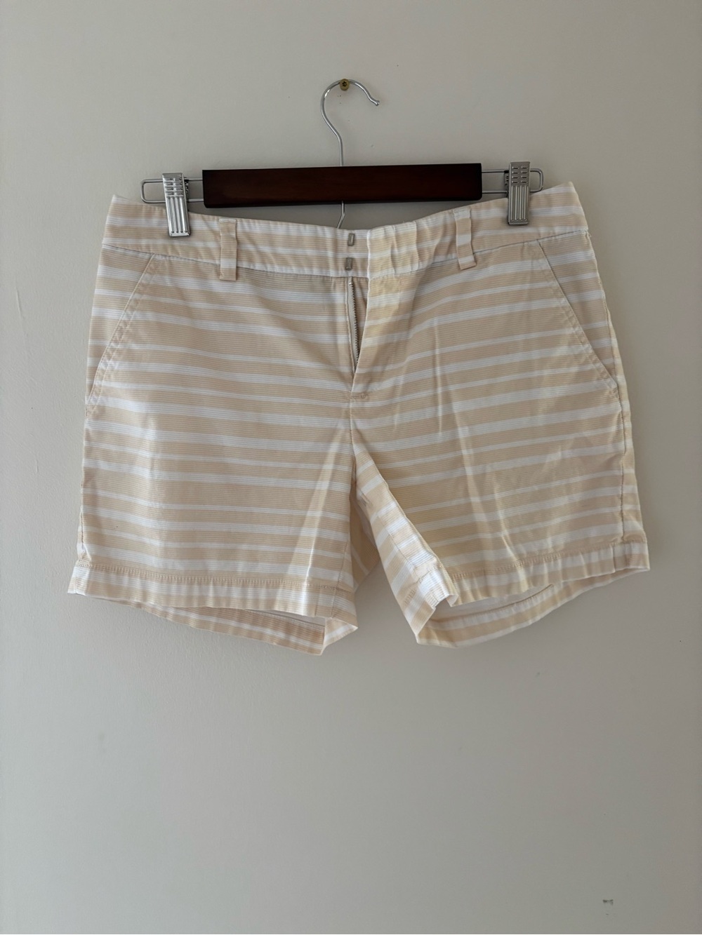 Tommy Hilfiger Women’s Striped Cotton Shorts - Cream & White size 4